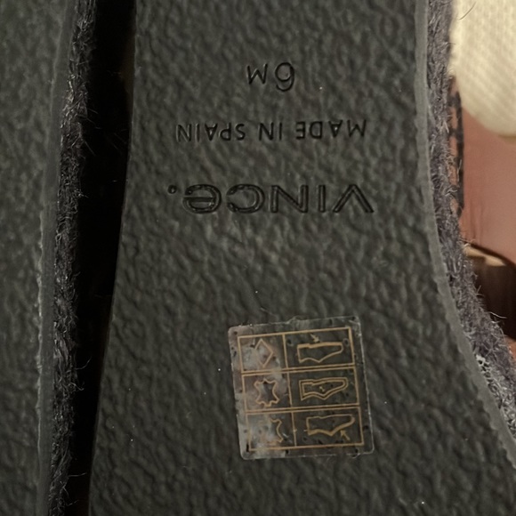 VINCE - Picture 7 of 9